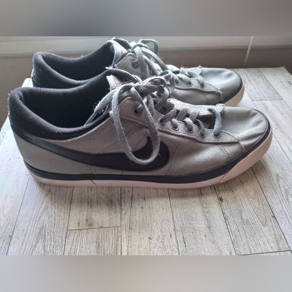 Men's gray Nike shoes size 12